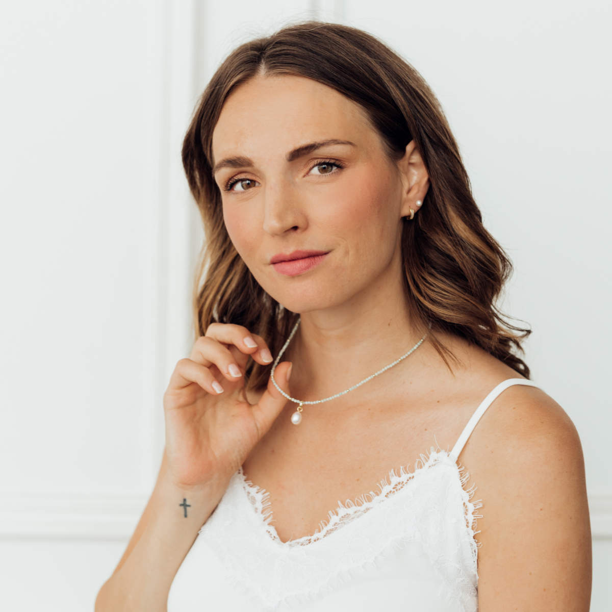 Pearl Embrace Necklace