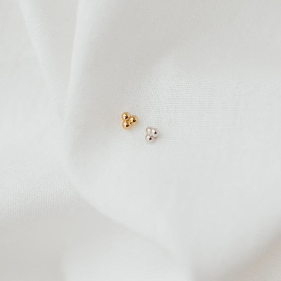 Tiny Dots | Ohrringe für €24.99 von So Loved Manufacture