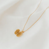 Classic Medaillon | Kette für €59.99 von So Loved Manufacture