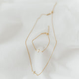 Side Cross Bracelet (Gold Vermeil) | Armband für €39.99 von So Loved Manufacture