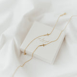 Side Cross Bracelet (Gold Vermeil) | Armband für €39.99 von So Loved Manufacture