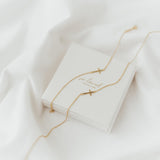 Side Cross Necklace (Gold Vermeil) | Kette für €49.99 von So Loved Manufacture