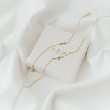 Side Cross Necklace (Gold Vermeil) | Kette für €49.99 von So Loved Manufacture