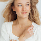 Side Cross Necklace (Gold Vermeil) | Kette für €49.99 von So Loved Manufacture