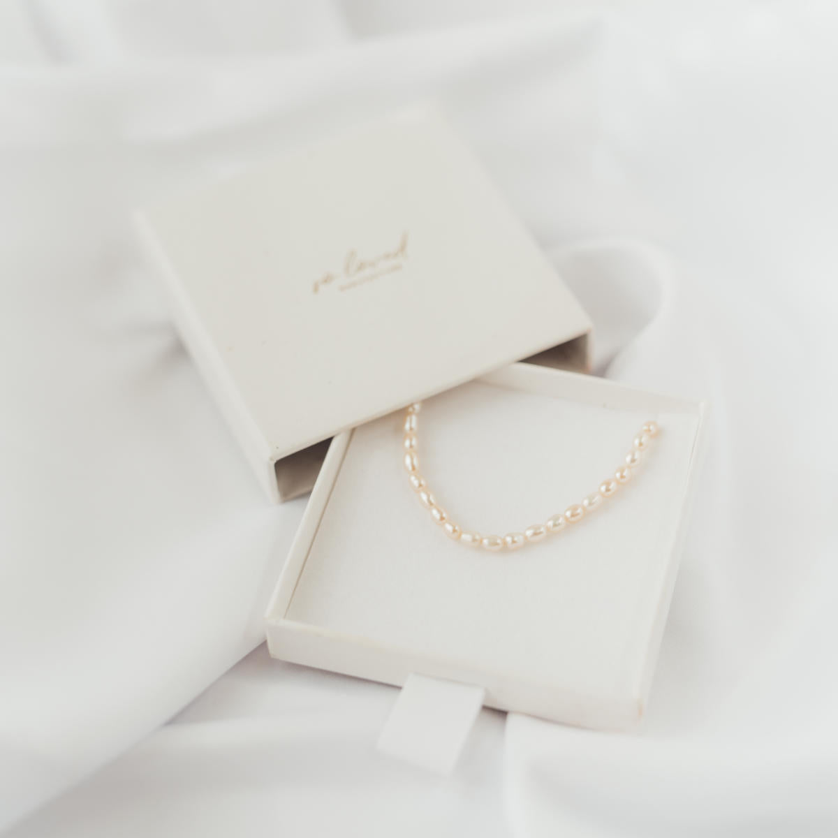 Pearl Bracelet | Armband für €39.99 von So Loved Manufacture