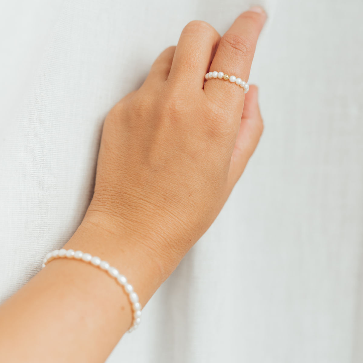 Pearl Bracelet | Armband für €39.99 von So Loved Manufacture
