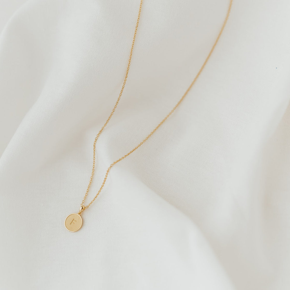 Letter Necklace | Kette für €39.99 von So Loved Manufacture