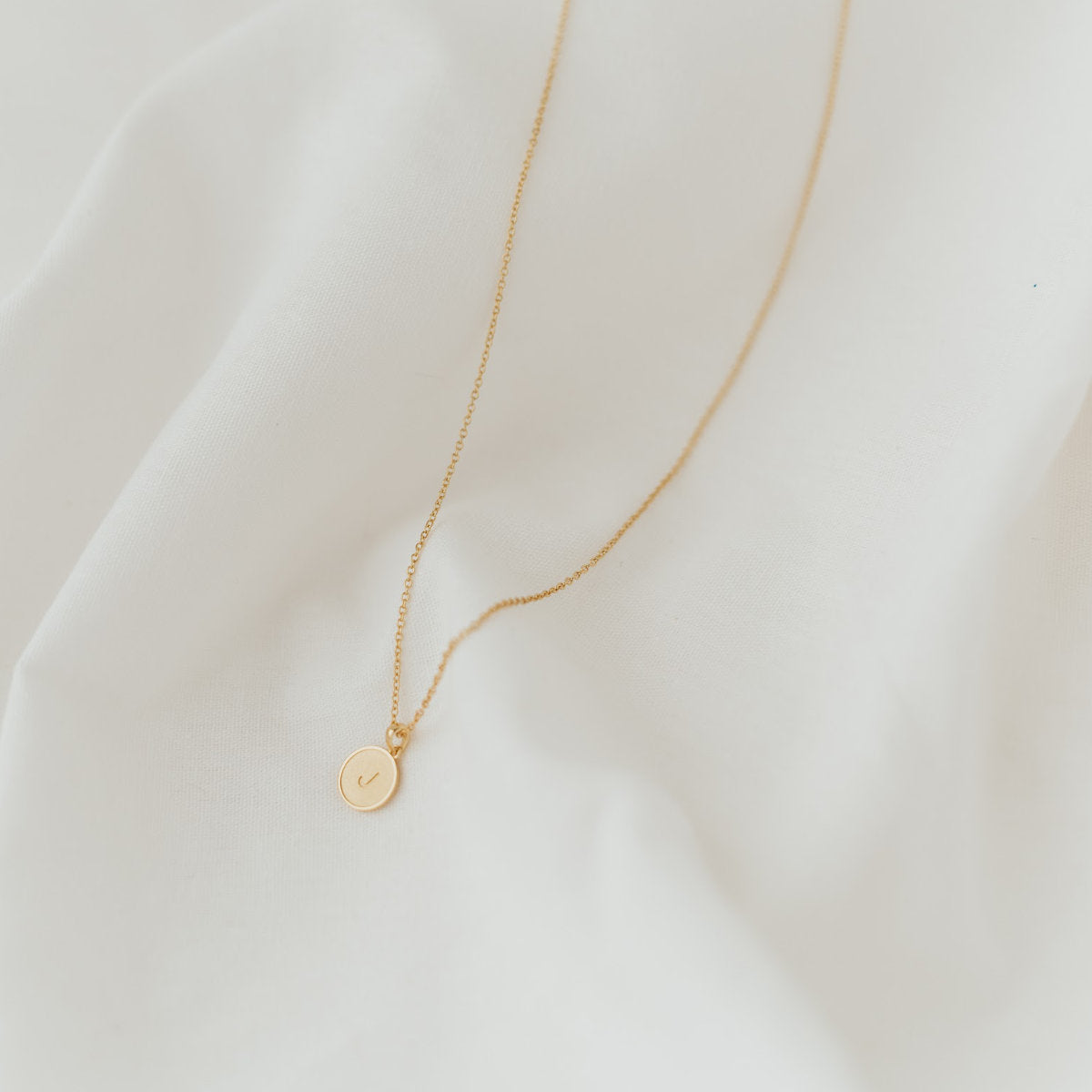 Letter Necklace | Kette für €39.99 von So Loved Manufacture