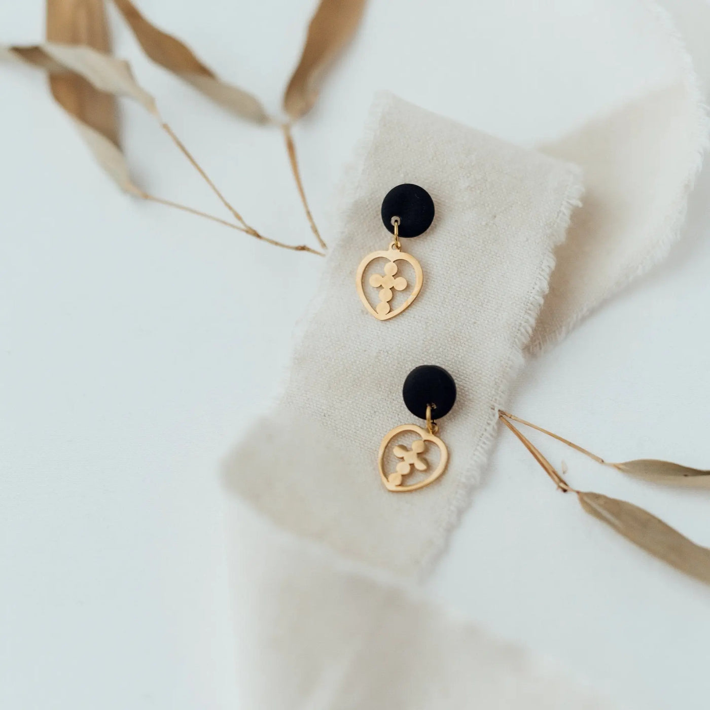 Alive Heart | Ohrringe für €14.99 von So Loved Manufacture