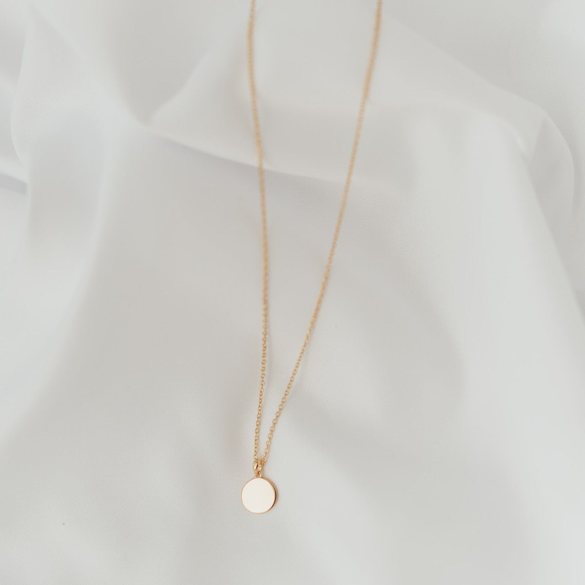 Coin Engrave Necklace | Kette für €49.99 von So Loved Manufacture