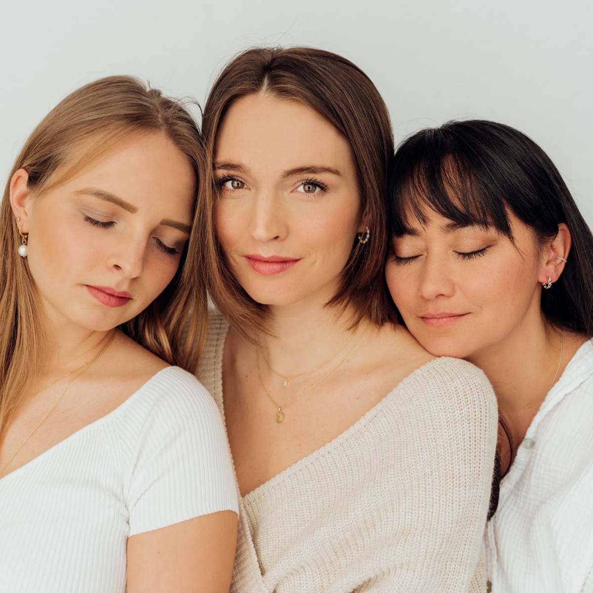 Cross - Necklace | Kette für €39.99 von So Loved Manufacture