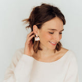 Flower Bow | Ohrringe für €17.99 von So Loved Manufacture