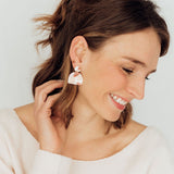 Flower Bow | Ohrringe für €17.99 von So Loved Manufacture