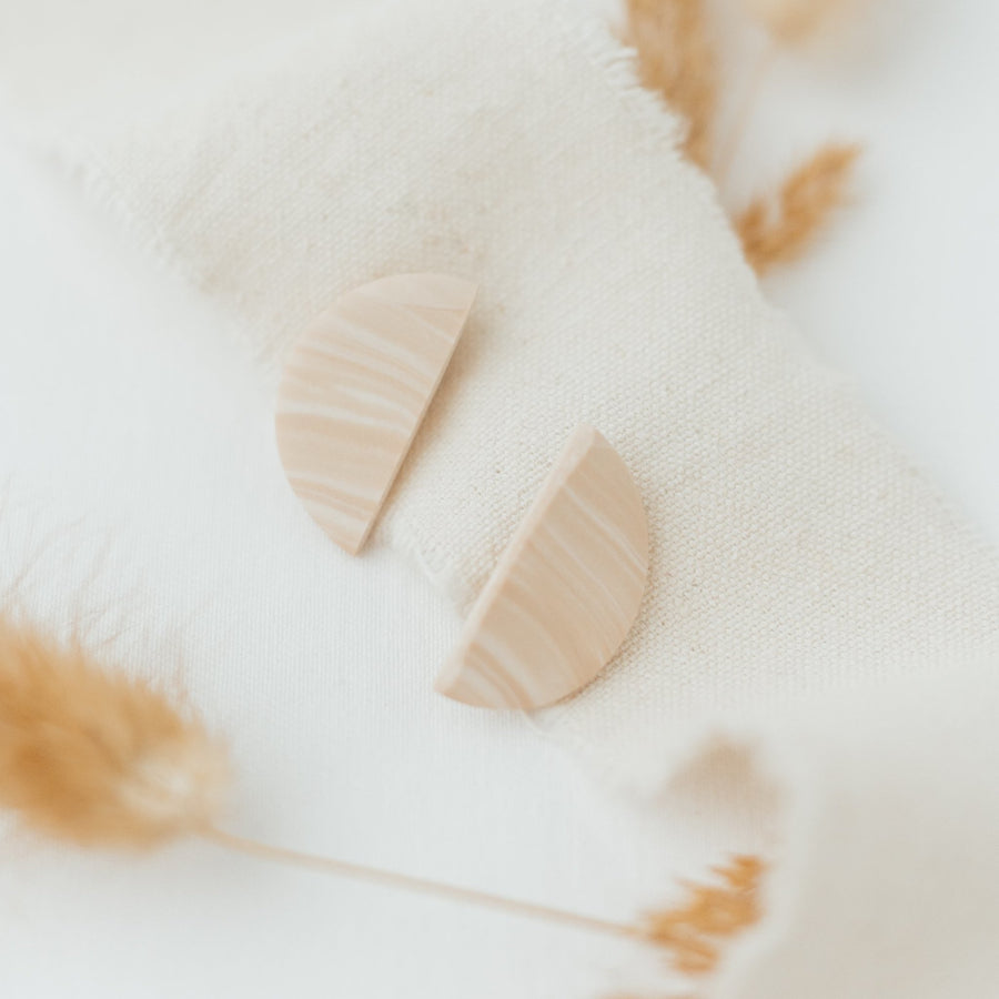 Halfmoon | Ohrringe für €14.99 von So Loved Manufacture