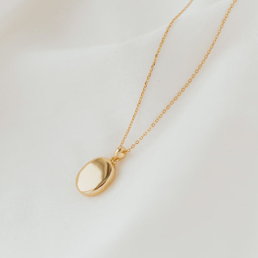 Classic Medaillon | Kette für €59.99 von So Loved Manufacture