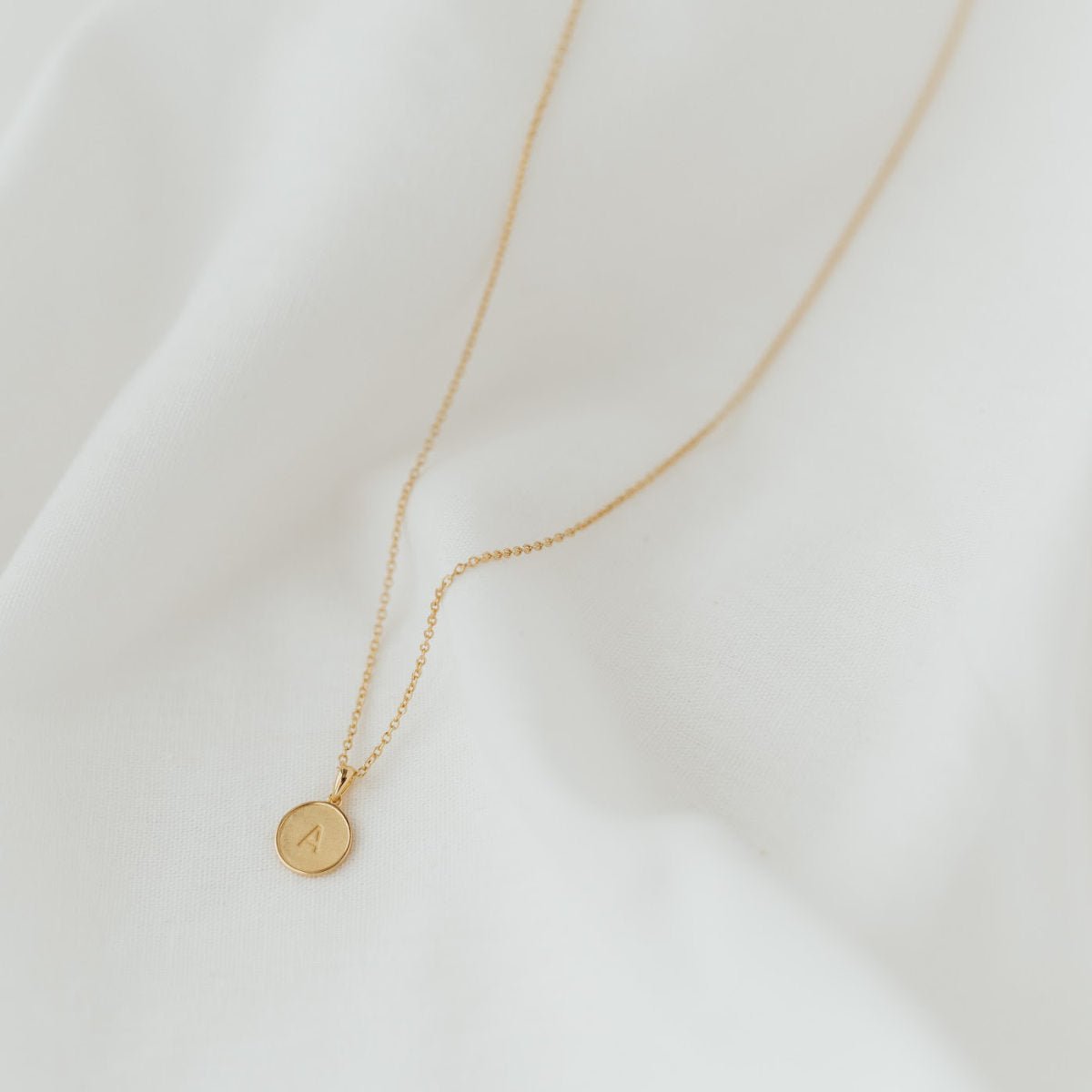 Letter Necklace | Kette für €39.99 von So Loved Manufacture