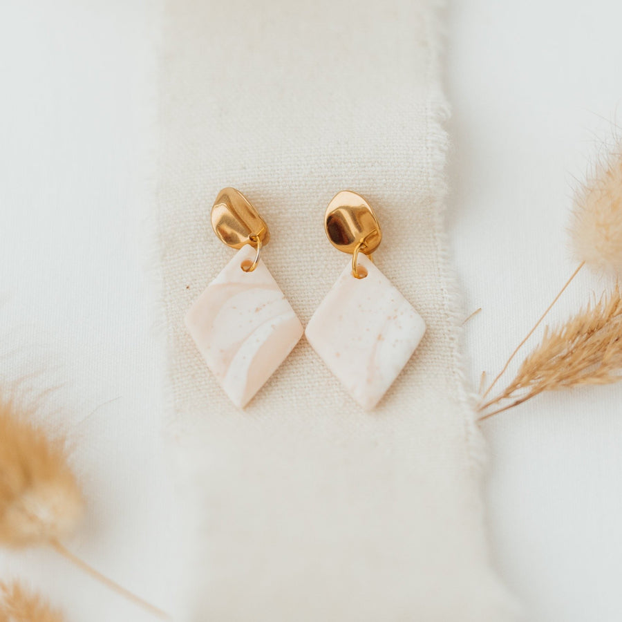 Lovestory | Ohrringe für €22.99 von So Loved Manufacture