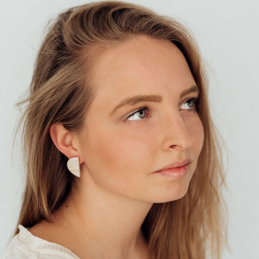 Pure Halfmoon | Ohrringe für €17.99 von So Loved Manufacture