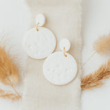 White Moon | Ohrringe für €17.99 von So Loved Manufacture