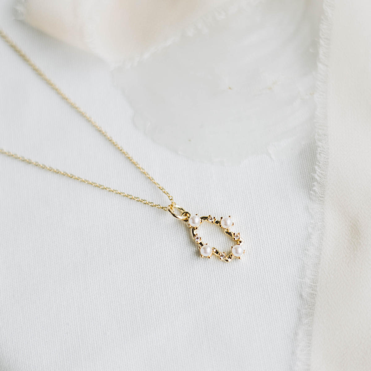 Pearl Frame Necklace