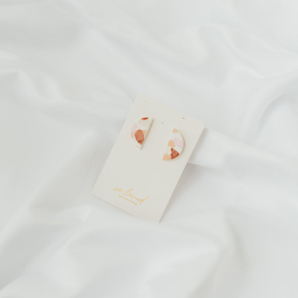 Flower Halfmoon | Ohrringe für €14.99 von So Loved Manufacture