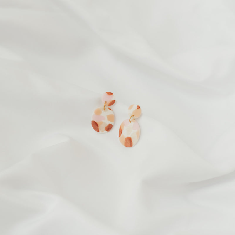 Flower Oval Small | Ohrringe für €16.99 von So Loved Manufacture
