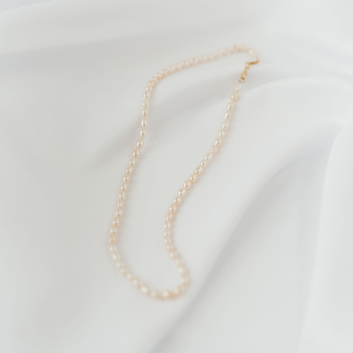 Pearl Necklace | Kette für €64.99 von So Loved Manufacture