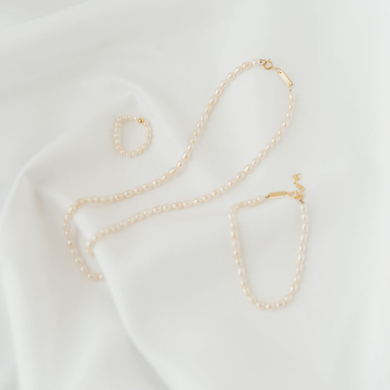 Pearl Necklace | Kette für €64.99 von So Loved Manufacture