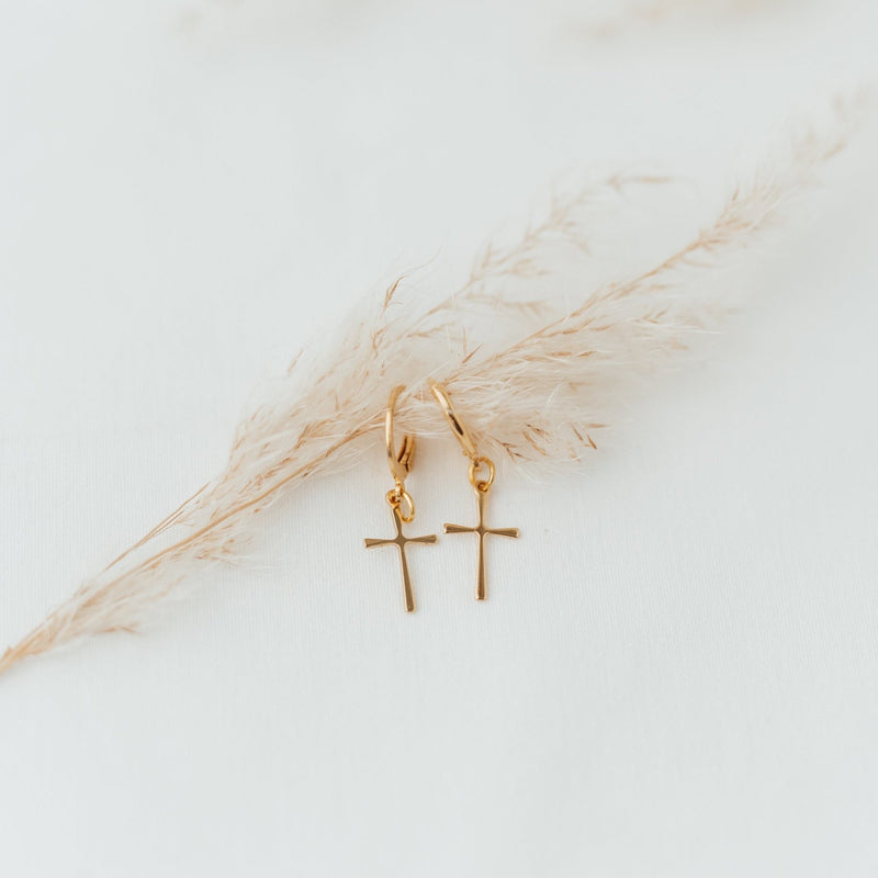 Alive Gold Hoops | Ohrringe für €19.99 von So Loved Manufacture
