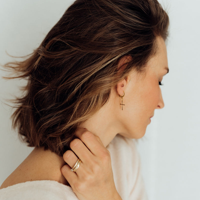 Alive Gold Hoops | Ohrringe für €19.99 von So Loved Manufacture