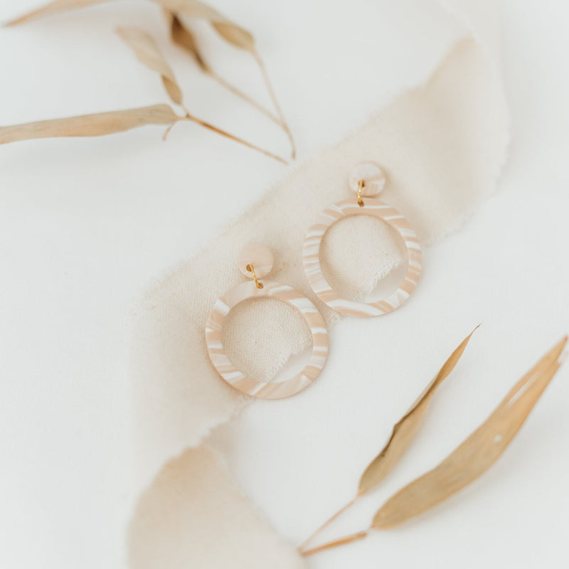 Circle (with cutout) | Ohrringe für €17.99 von So Loved Manufacture