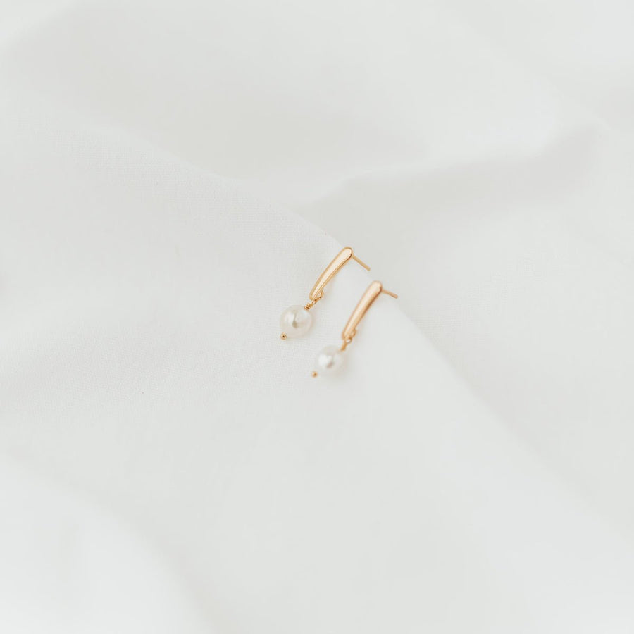 Endless Pearl | Ohrringe für €19.99 von So Loved Manufacture