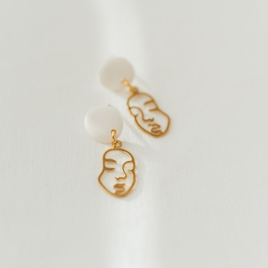 Face Small | Ohrringe für €14.99 von So Loved Manufacture