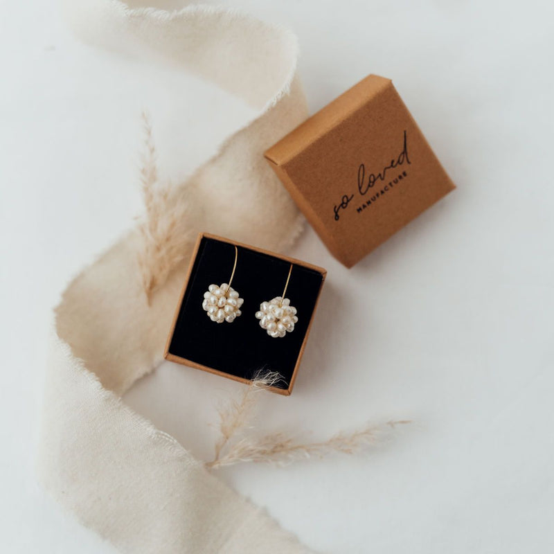 Classic Pearl | Ohrringe für €29.99 von So Loved Manufacture