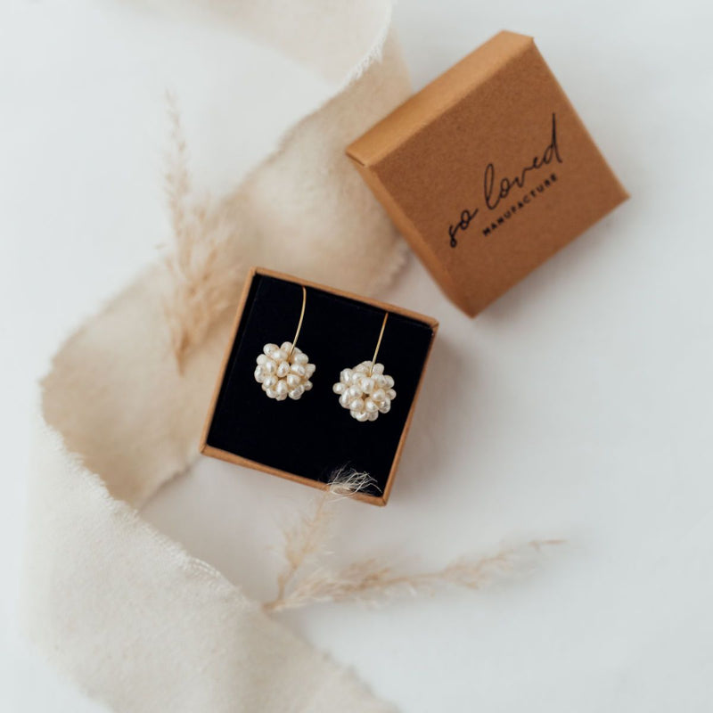 Classic Pearl | Ohrringe für €29.99 von So Loved Manufacture