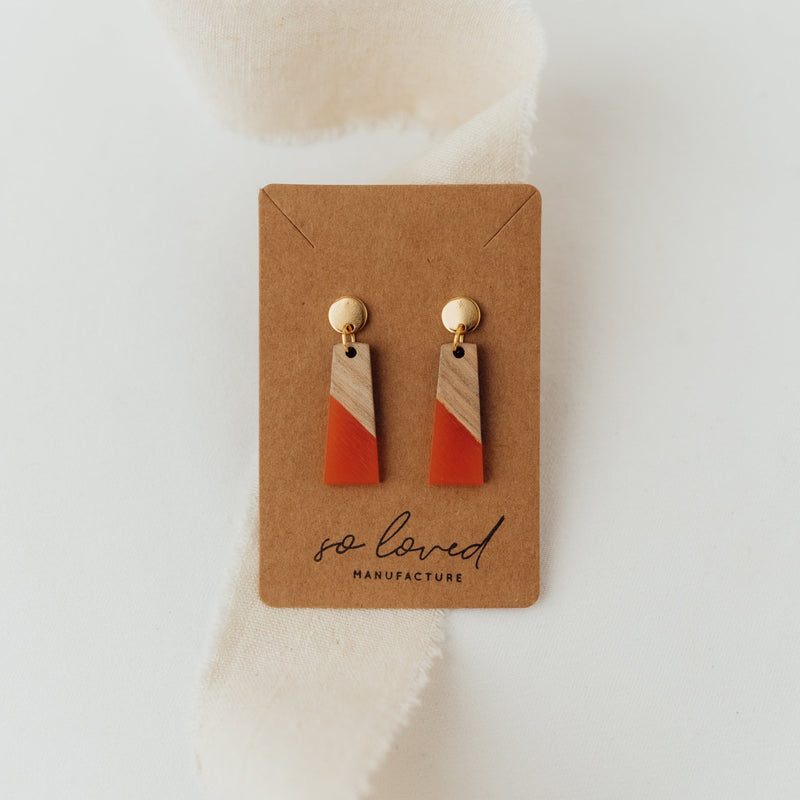Wooden Trapez | Ohrringe für €19.99 von So Loved Manufacture